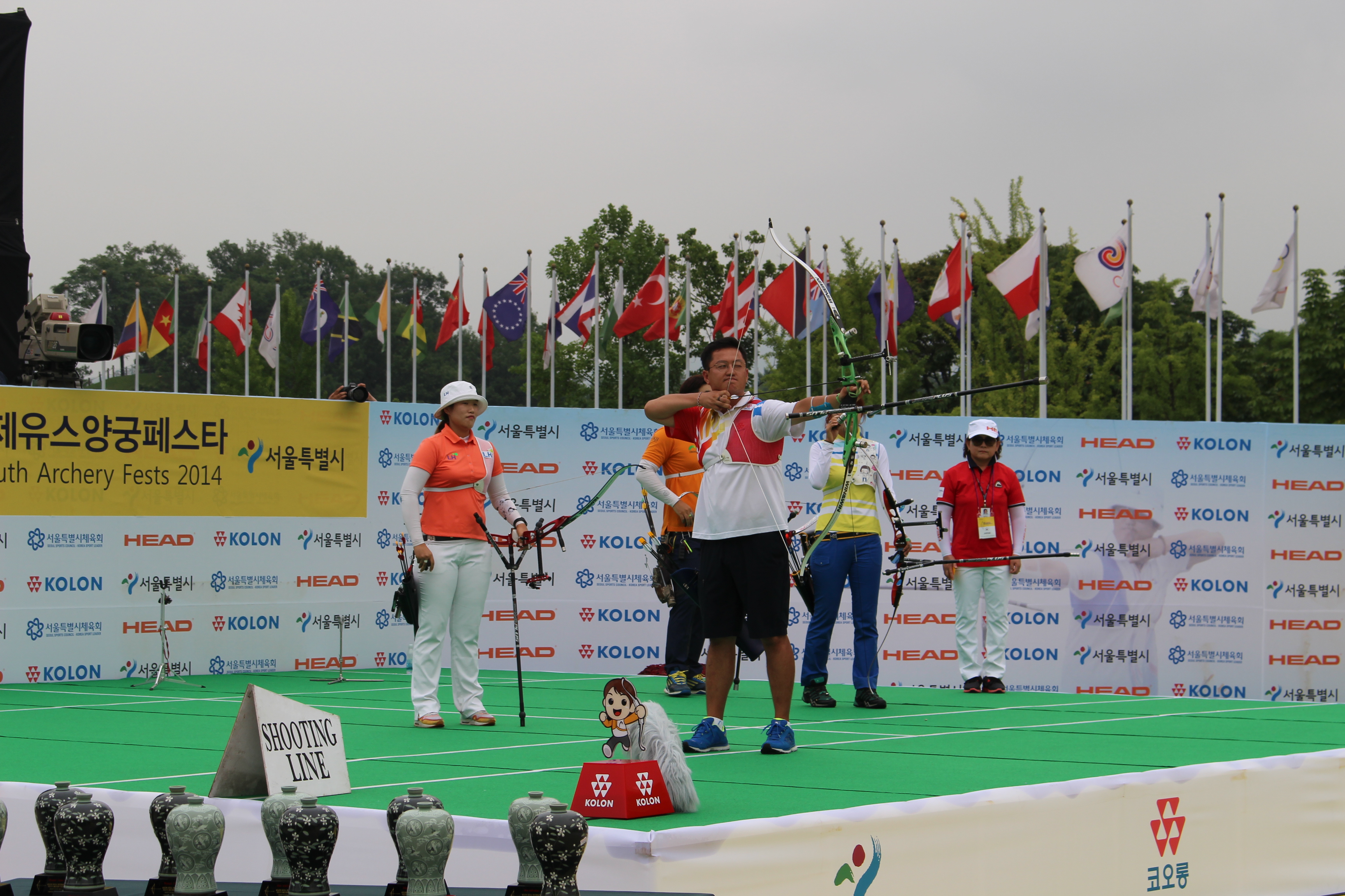 코오롱 양궁팀 이창환 선수의 이벤트 경기 모습 - 이벤트 경기는 임동현, 최현주 선수와 이창환, 전성은 선수의 혼성대결로 펼쳐졌다. 